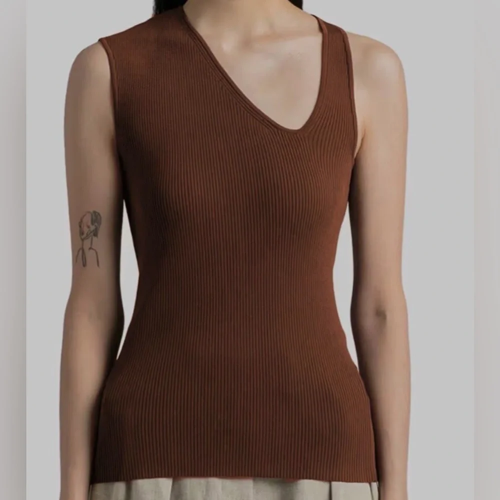 Róhe Asymmetrical Top - Picture 6 of 6